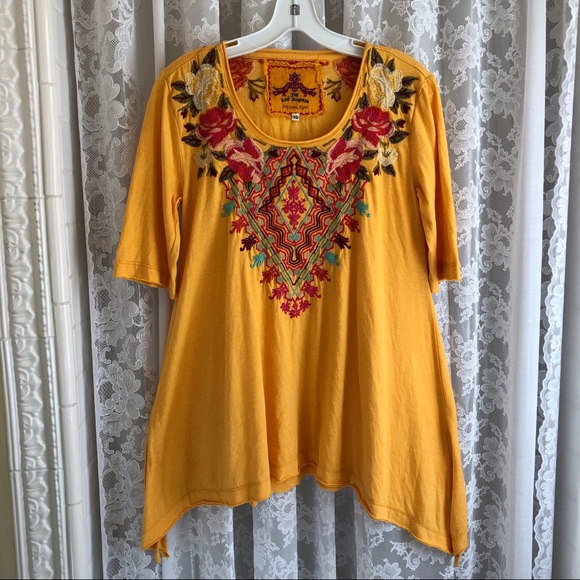 JOHNNY WAS * EUC Yellow Embroidered Top - Picture 2 of 5